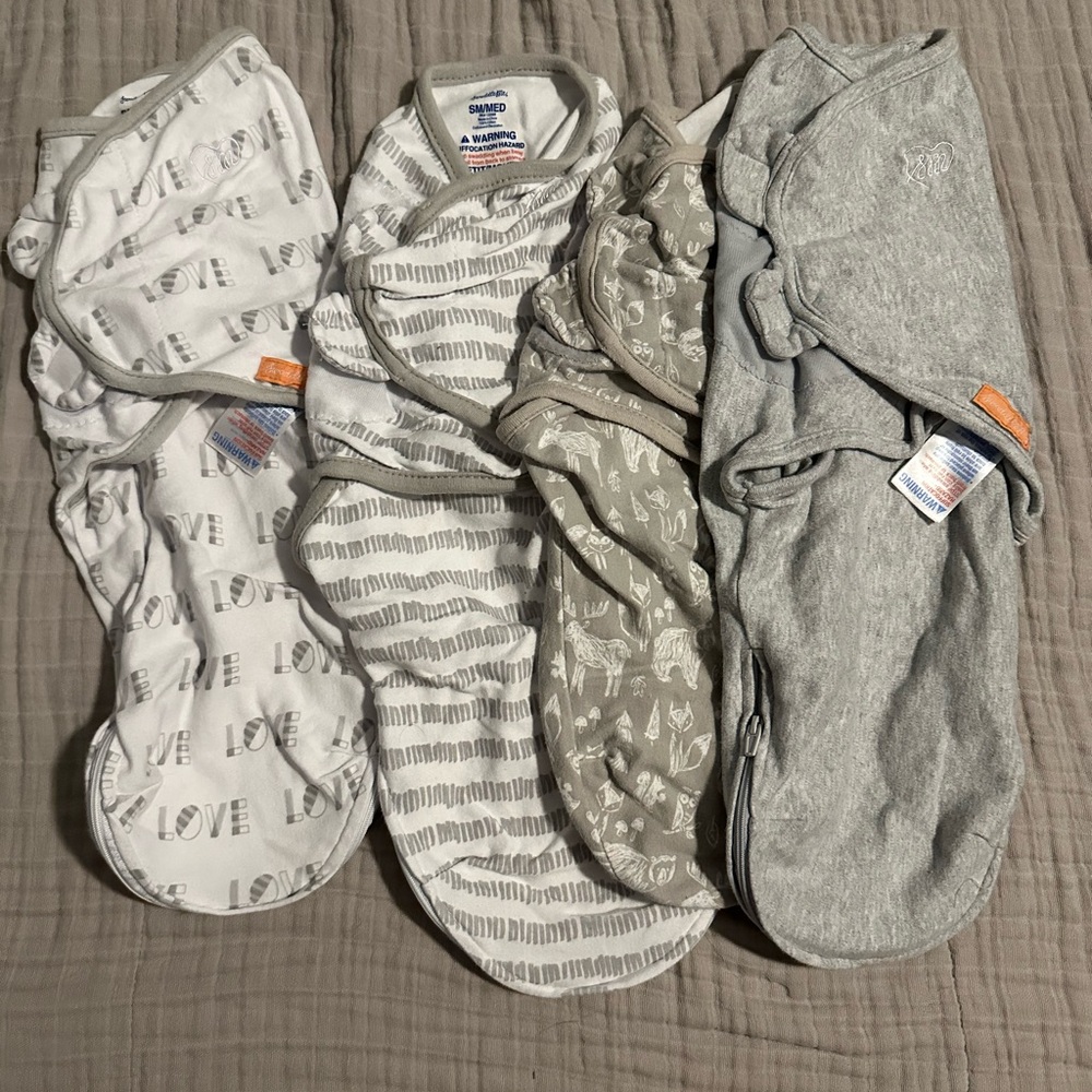 Gray and White Patterned SwaddleMe Set